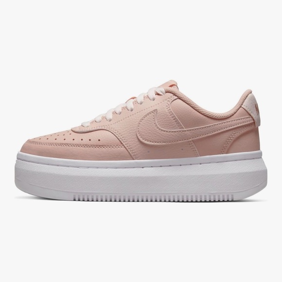 Nike Women's Sneakers in Pink Oxford - Picture 9 of 9